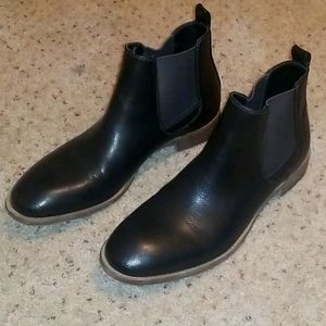 Chelsea boots